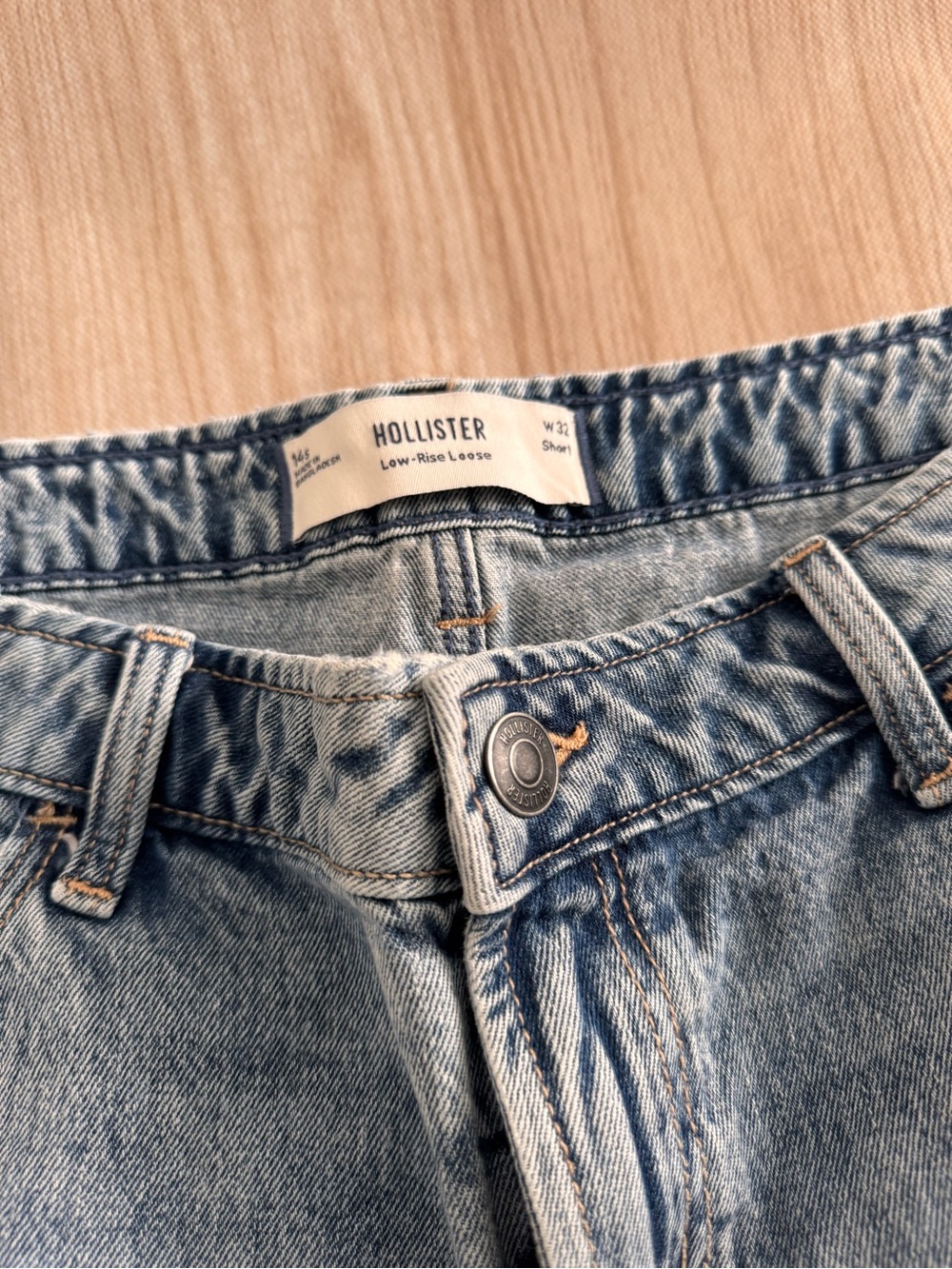 Hollister Light Blue Low-Rise Loose Denim Jeans
